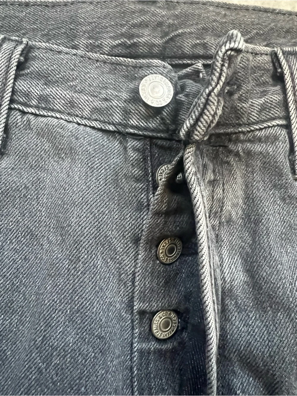 Levi's 501 Original Fit Jeans Mens 32x34 Faded Black Straight Leg Button Fly ‘93